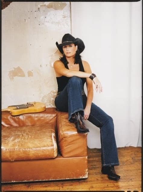 Terri Clark is single. She is not dating anyone currently. Terri had at least 2 relationship in the past. Terri Clark has not been previously engaged. She was married to Ted Stevenson from 1991 to 1996 before marrying Greg Kaczor in 2005 and divorcing him in 2007. According to our records, she has 2 children.